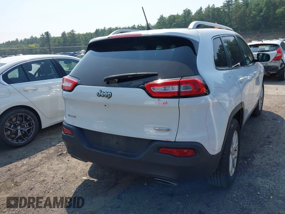 2016 Jeep Cherokee Latitude with VIN 1C4PJMCS6GW236286, listed as a IAAI auction lot 42492859 with 152,242 mi miles and . Bid and sale history available at DreamBid. Image 16.