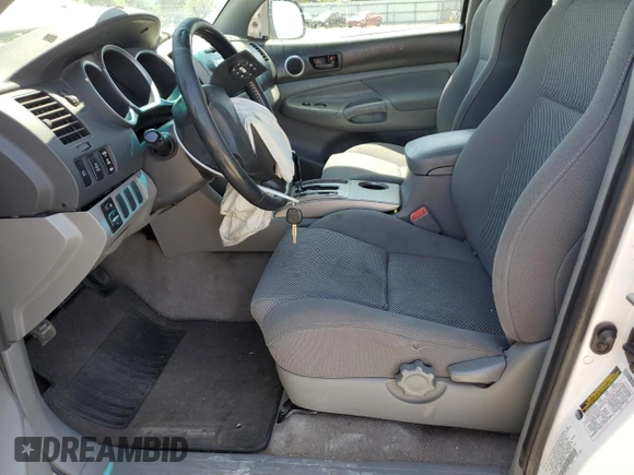 2005 Toyota Tacoma PreRunner z VIN 5TETU62N35Z035331, wystawiony jako Copart lot #55349105 z przebiegiem 615 793 mil mil oraz Szkoda całkowita • Salvage title. Historia ofert i sprzedaży dostępna na DreamBid. Obrazek 7.