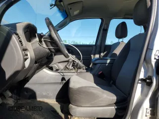 2006 Ford Escape XLS with VIN 1FMYU02Z76KA26512, listed as a Copart auction lot 55524705 with 357,727 mi miles and Clean Title. Bid and sale history available at DreamBid. Image 7.