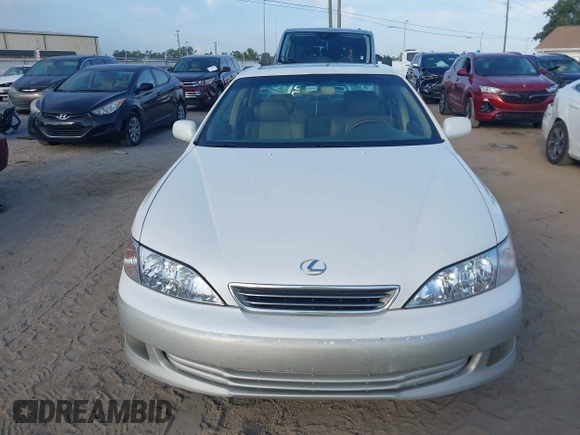 2001 Lexus ES 300 with VIN JT8BF28G610332982, listed as a IAAI auction lot 42351523 with 366,398 mi miles and . Bid and sale history available at DreamBid. Image 12.