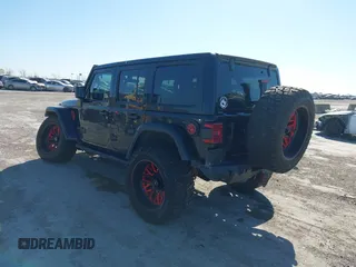 2018 Jeep Wrangler Unlimited Rubicon z VIN 1C4HJXFGXJW108766, wystawiony jako IAAI lot #41846062 z przebiegiem 96 791 mil mil oraz . Historia ofert i sprzedaży dostępna na DreamBid. Obrazek 3.