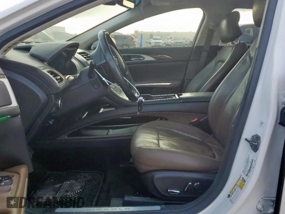 2014 Lincoln MKZ with VIN 3LN6L2GK4ER811632, listed as a Copart auction lot 59675525 with 143,230 mi miles and Salvage title. Bid and sale history available at DreamBid. Image 7.