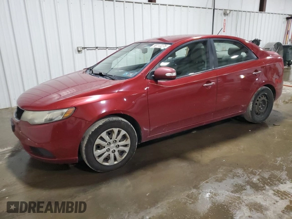 2010 Kia Forte EX z VIN KNAFU4A22A5236916, wystawiony jako Copart lot #56112275 z przebiegiem 186 959 mil mil oraz Szkody całkowita. Historia ofert i sprzedaży dostępna na DreamBid. Obrazek 1.
