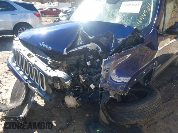 2017 Jeep Renegade Latitude z VIN ZACCJBBB0HPF56271, wystawiony jako IAAI lot #41694523 z przebiegiem 47 657 mil mil oraz . Historia ofert i sprzedaży dostępna na DreamBid. Obrazek 6.
