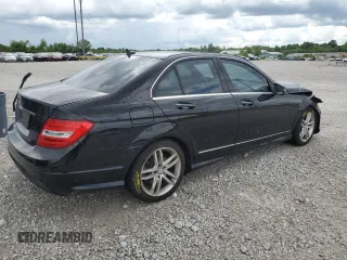 2014 Mercedes-Benz C 250 Sport с VIN WDDGF4HB0ER312144, выставлен на аукционе Copart как лот 56559655 с пробегом 119 702 миль миль и Списание • Salvage title. История ставок и продаж доступна на DreamBid. Изображение 3.