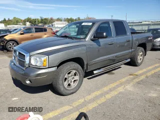 2007 Dodge Dakota SLT with VIN 1D7HW48K97S129387, listed as a Copart auction lot 74878664 with 137,525 mi miles and Salvage Title. Bid and sale history available at carsss.com. Image 1.