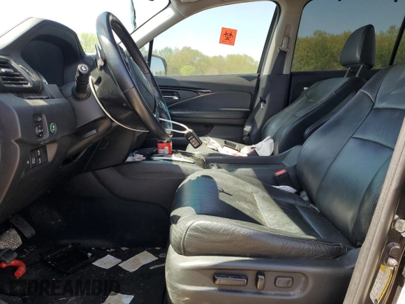 2018 Honda Pilot Touring with VIN 5FNYF6H93JB042446, listed as a Copart auction lot 52249195 with 111,044 mi miles and Salvage title. Bid and sale history available at DreamBid. Image 7.