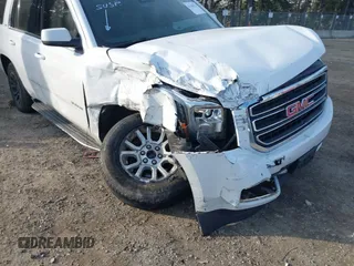 2020 GMC Yukon SLT with VIN 1GKS2BKC5LR213472, listed as a IAAI auction lot 41385513 with 1 mi miles. Bid and sale history available at carsss.com. Image 6.