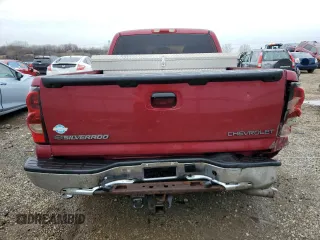 2005 Chevrolet Silverado 1500 LS with VIN 2GCEC19T551393165, listed as a Copart auction lot 51863175 with 280,152 mi miles and Salvage Title. Bid and sale history available at DreamBid. Image 6.
