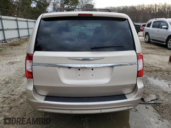 2015 Chrysler Town & Country Limited Platinum with VIN 2C4RC1GG5FR718245, listed as a Copart auction lot 43804265 with 106,123 mi miles and Salvage Title. Bid and sale history available at carsss.com. Image 6.