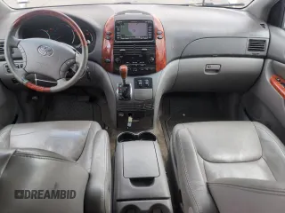 2010 Toyota Sienna XLE with VIN 5TDDK4CC5AS032076, listed as a Copart auction lot 57675555 with 210,252 mi miles and Clean title. Bid and sale history available at DreamBid. Image 8.