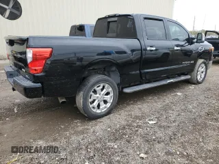 2016 Nissan Titan XD Platinum Reserve with VIN 1N6BA1F29GN512094, listed as a Copart auction lot 84119894 with 121,893 mi miles and Clean Title. Bid and sale history available at carsss.com. Image 3.