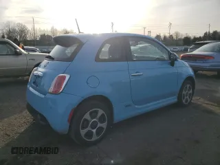 2015 FIAT 500e with VIN 3C3CFFGE4FT603419, listed as a Copart auction lot 85686474 with 0 mi miles and Salvage Title. Bid and sale history available at carsss.com. Image 3.