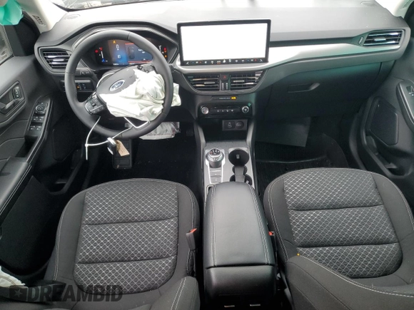 2024 Ford Escape Active with VIN 1FMCU9GN9RUB45661, listed as a Copart auction lot 43371945 with 1,636 mi miles and Non Repairable. Bid and sale history available at DreamBid. Image 8.