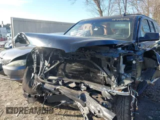 2015 GMC Yukon XL SLT with VIN 1GKS2HKC6FR184314, listed as a IAAI auction lot 41448998 with 1 mi miles. Bid and sale history available at carsss.com. Image 2.