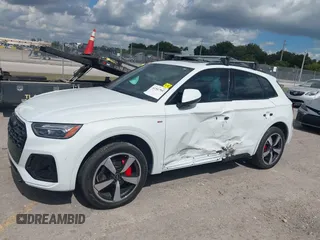 2024 Audi Q5 S line Premium Plus with VIN WA1EAAFY8R2134448, listed as a IAAI auction lot 41547957 with 3,964 mi miles. Bid and sale history available at carsss.com. Image 6.