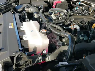 2024 Toyota Tacoma SR5 with VIN 3TMLB5JNXRM049327, listed as a IAAI auction lot 40906568 with 691 mi miles and . Bid and sale history available at DreamBid. Image 19.