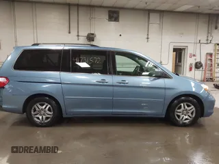 2006 Honda Odyssey EX with VIN 5FNRL38466B123206, listed as a IAAI auction lot 41731572 with 110,792 mi miles. Bid and sale history available at carsss.com. Image 13.