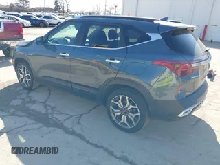 2021 Kia Seltos SX with VIN KNDETCA24M7116667, listed as a IAAI auction lot 41787967 with 67,954 mi miles. Bid and sale history available at carsss.com. Image 3.