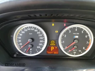 2010 BMW X6 M with VIN 5YMGZ0C57ALK13322, listed as a Copart auction lot 84522144 with 166,677 mi miles and Clean Title. Bid and sale history available at carsss.com. Image 9.