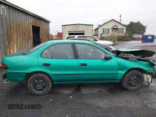 1995 Chevrolet Prizm LSi z VIN 1Y1SK5284SZ061266, wystawiony jako IAAI lot #41046644 z przebiegiem 204 029 mil mil oraz . Historia ofert i sprzedaży dostępna na DreamBid. Obrazek 12.