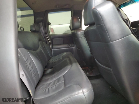 2001 Chevrolet Silverado 1500 LT with VIN 2GCEK19T411297380, listed as a Copart auction lot 44076985 with 195,532 mi miles and Salvage Title. Bid and sale history available at carsss.com. Image 10.