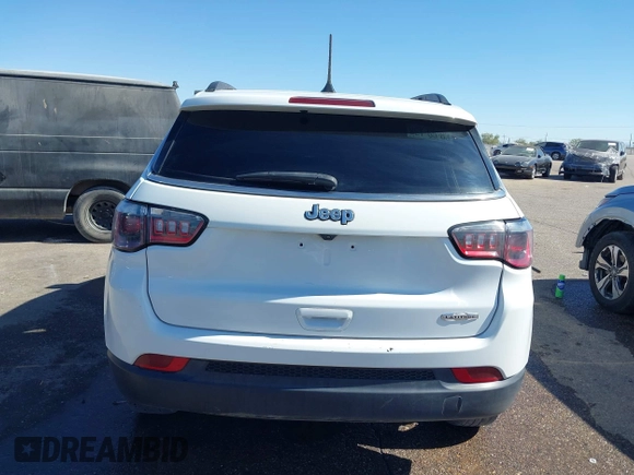 2022 Jeep Compass Latitude with VIN 3C4NJCBB3NT202358, listed as a IAAI auction lot 40755276 with 24,073 mi miles and . Bid and sale history available at carsss.com. Image 17.