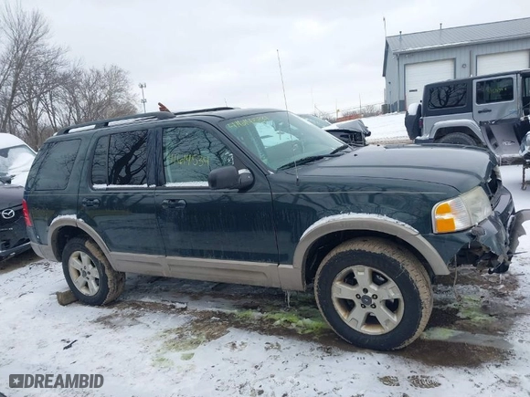 2003 Ford Explorer Eddie Bauer with VIN 1FMDU74W03UB83924, listed as a IAAI auction lot 41614534 with 166,120 mi miles. Bid and sale history available at carsss.com. Image 13.