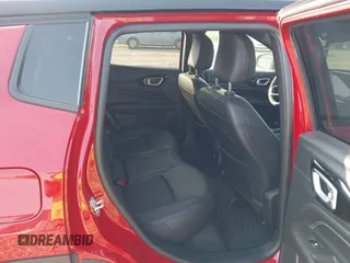 2024 Jeep Compass Latitude with VIN 3C4NJDBN8RT592122, listed as a IAAI auction lot 42375753 with 8,187 mi miles and . Bid and sale history available at DreamBid. Image 8.