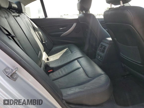 2013 BMW 3 Series 328i xDrive with VIN WBA3B5G54DNS03260, listed as a Copart auction lot 51511735 with 83,922 mi miles and Salvage title. Bid and sale history available at DreamBid. Image 10.