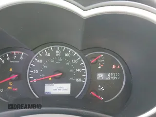 2016 Nissan Quest SV z VIN JN8AE2KP7G9157689, wystawiony jako IAAI lot #41869963 z przebiegiem 89 777 mil mil oraz . Historia ofert i sprzedaży dostępna na DreamBid. Obrazek 7.