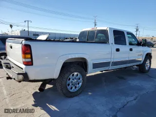 2002 GMC Sierra 2500HD SLE with VIN 1GTHK23162F244037, listed as a Copart auction lot 85600664 with 171,316 mi miles and Clean Title. Bid and sale history available at carsss.com. Image 3.