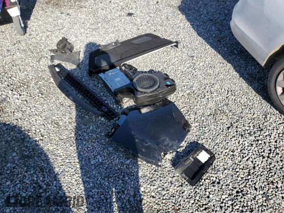 2024 Alfa Romeo Stelvio Ti z VIN ZASPAKBN3R7D79474, wystawiony jako Copart lot #50245995 z przebiegiem 14 558 mil mil oraz Szkoda całkowita • Salvage title. Historia ofert i sprzedaży dostępna na DreamBid. Obrazek 13.