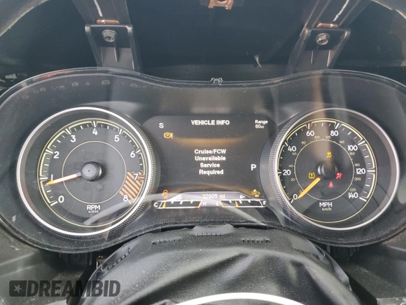 2015 Jeep Cherokee Trailhawk z VIN 1C4PJMBS6FW558653, wystawiony jako Copart lot #51066195 z przebiegiem 32 905 mil mil oraz Szkoda całkowita • Salvage title. Historia ofert i sprzedaży dostępna na DreamBid. Obrazek 9.