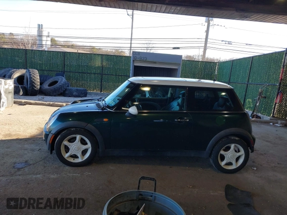 2002 MINI Hardtop with VIN WMWRC33472TC34913, listed as a IAAI auction lot 41599382 with 150,177 mi miles and . Bid and sale history available at DreamBid. Image 14.