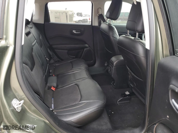 2018 Jeep Compass Latitude with VIN 3C4NJCBB4JT240949, listed as a Copart auction lot 44675285 with 44,904 mi miles and Salvage Title. Bid and sale history available at carsss.com. Image 10.