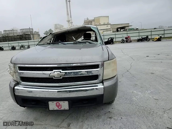 2007 Chevrolet Silverado 1500 LS with VIN 2GCEK13CX71728290, listed as a Copart auction lot 46092164 with 224,700 mi miles and Non Repairable. Bid and sale history available at carsss.com. Image 12.