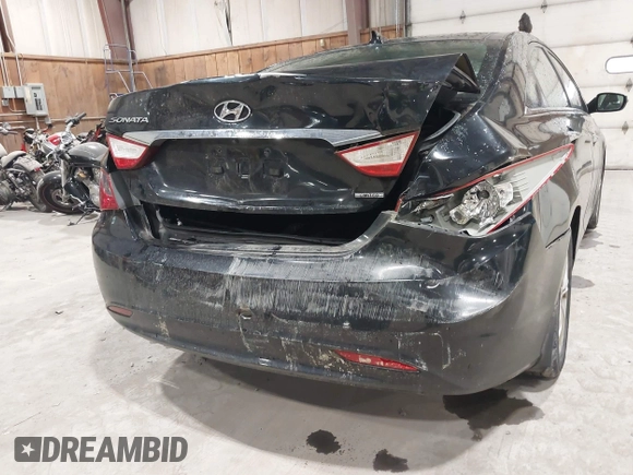 2012 Hyundai Sonata SE z VIN 5NPEC4AC9CH355351, wystawiony jako IAAI lot #42318588 z przebiegiem 122 864 mil mil oraz . Historia ofert i sprzedaży dostępna na DreamBid. Obrazek 6.