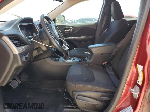 2015 Jeep Cherokee Latitude with VIN 1C4PJMCB3FW784633, listed as a Copart auction lot 50208225 with 174,455 mi miles and Salvage Title. Bid and sale history available at carsss.com. Image 7.