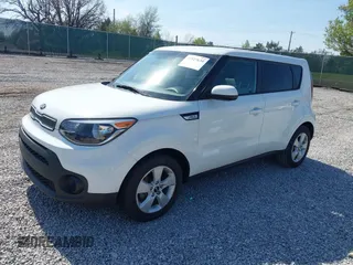 2019 Kia Soul z VIN KNDJN2A26K7912417, wystawiony jako IAAI lot #41927634 z przebiegiem 73 230 mil mil oraz . Historia ofert i sprzedaży dostępna na DreamBid. Obrazek 2.