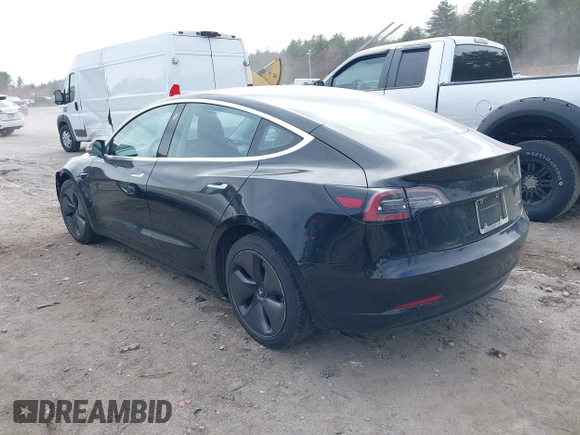 2018 Tesla Model 3 Long Range Battery z VIN 5YJ3E1EB3JF127410, wystawiony jako IAAI lot #41994858 z przebiegiem 100 494 mil mil oraz . Historia ofert i sprzedaży dostępna na DreamBid. Obrazek 3.