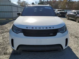 2017 Land Rover Discovery HSE with VIN SALRRBBV0HA028297, listed as a Copart auction lot 82135784 with 110,011 mi miles and Clean Title. Bid and sale history available at DreamBid. Image 5.