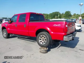 2008 Ford Super Duty F-250 SRW XL with VIN 1FTSW21R48EA40368, listed as a IAAI auction lot 42132847 with 254,993 mi miles. Bid and sale history available at carsss.com. Image 3.