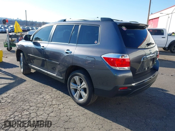 2012 Toyota Highlander Limited with VIN 5TDDK3EH2CS134845, listed as a IAAI auction lot 41431233 with 65,409 mi miles. Bid and sale history available at carsss.com. Image 3.