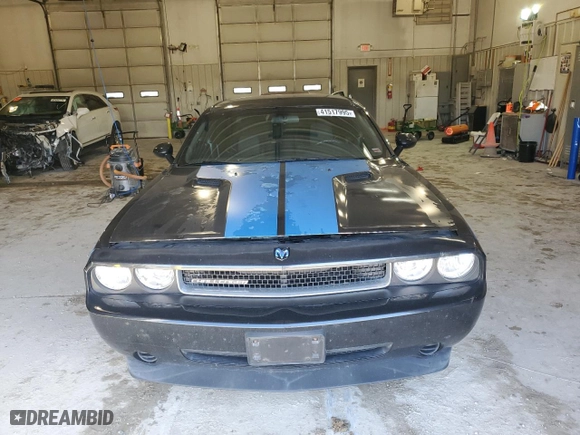 2010 Dodge Challenger SE with VIN 2B3CJ4DV0AH324037, listed as a Copart auction lot 41517995 with 89,893 mi miles and Salvage Title. Bid and sale history available at carsss.com. Image 5.