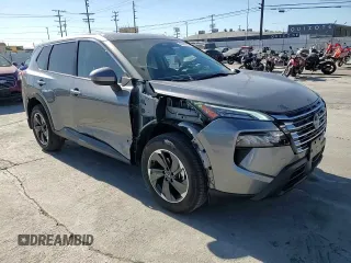 2024 Nissan Rogue SV z VIN JN8BT3BA0RW002143, wystawiony jako Copart lot #46663145 z przebiegiem 9 837 mil mil oraz Szkoda całkowita • Salvage title. Historia ofert i sprzedaży dostępna na DreamBid. Obrazek 11.