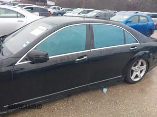 2011 Mercedes-Benz S-Class S 550 with VIN WDDNG7BB1BA375438, listed as a IAAI auction lot 41605141 with 110,972 mi miles. Bid and sale history available at carsss.com. Image 15.