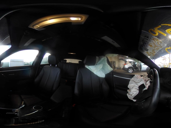 2018 BMW 4 Series 430i xDrive с VIN WBA4J3C51JBB97578, выставлен на аукционе IAAI как лот 41709570 с пробегом 76 733 миль миль и . История ставок и продаж доступна на DreamBid. Изображение 18.