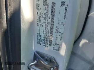 2016 Ford Escape SE z VIN 1FMCU0GX3GUC30456, wystawiony jako IAAI lot #42387320 z przebiegiem 99 033 mil mil oraz . Historia ofert i sprzedaży dostępna na DreamBid. Obrazek 6.