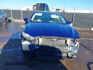 2016 Ford Fusion SE Hybrid with VIN 3FA6P0LU0GR388187, listed as a IAAI auction lot 38604646 with 135,625 mi miles. Bid and sale history available at carsss.com. Image 6.
